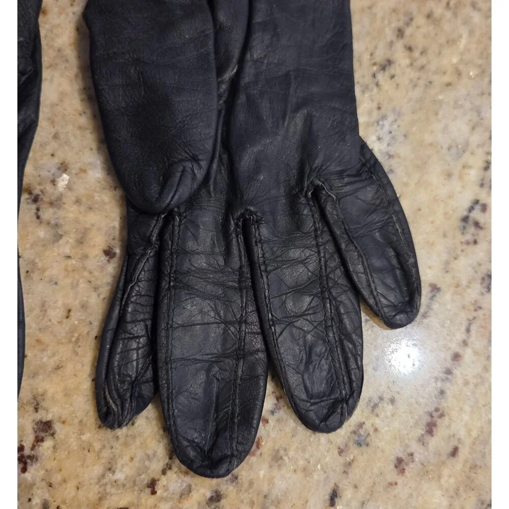 Vintage Womens Size L 7.5 Black Leather Lined Short Gloves Fownes Costume Witch